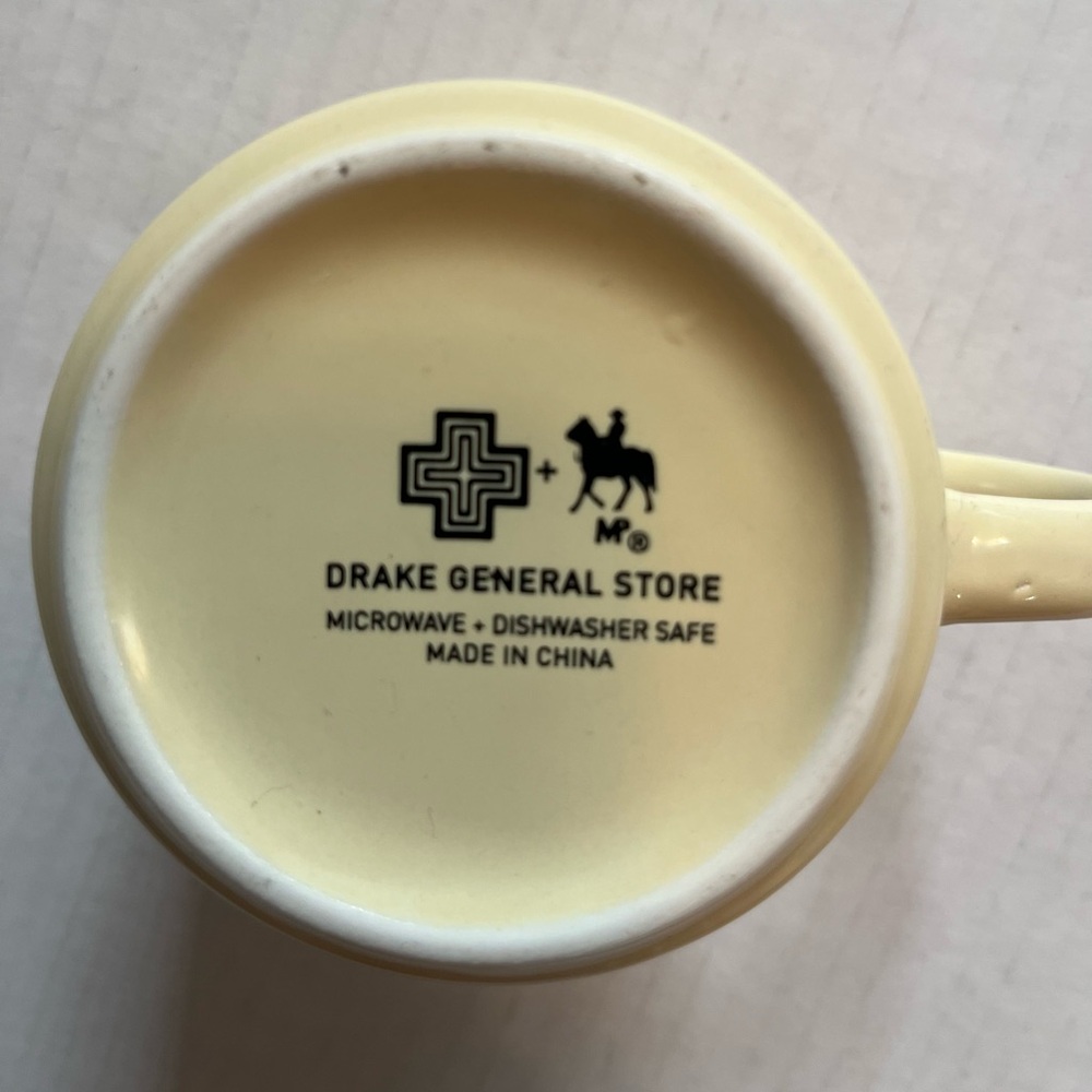 Mountie 🇨🇦 Themed Cream Coffee Mug - Picture 4 of 5